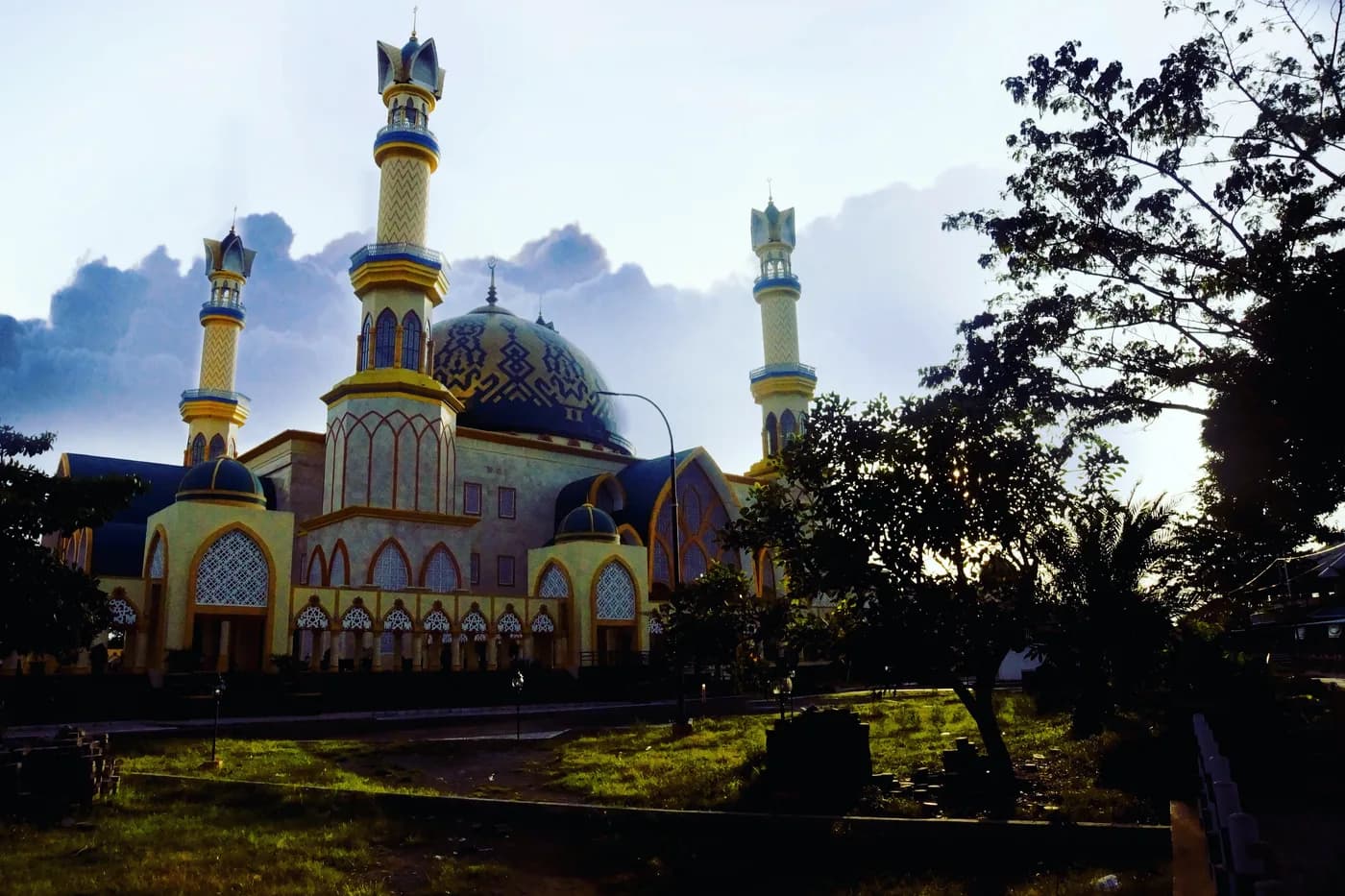 West Lombok & Mataram Tour